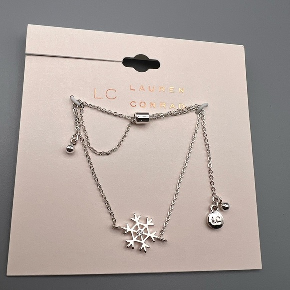 LC Lauren Conrad Jewelry - 5/$25 Kohl's Silver Snowflake adjustable bracelet